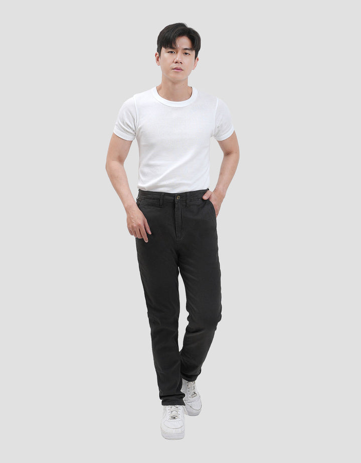 Cole Woven Celana Panjang Pria