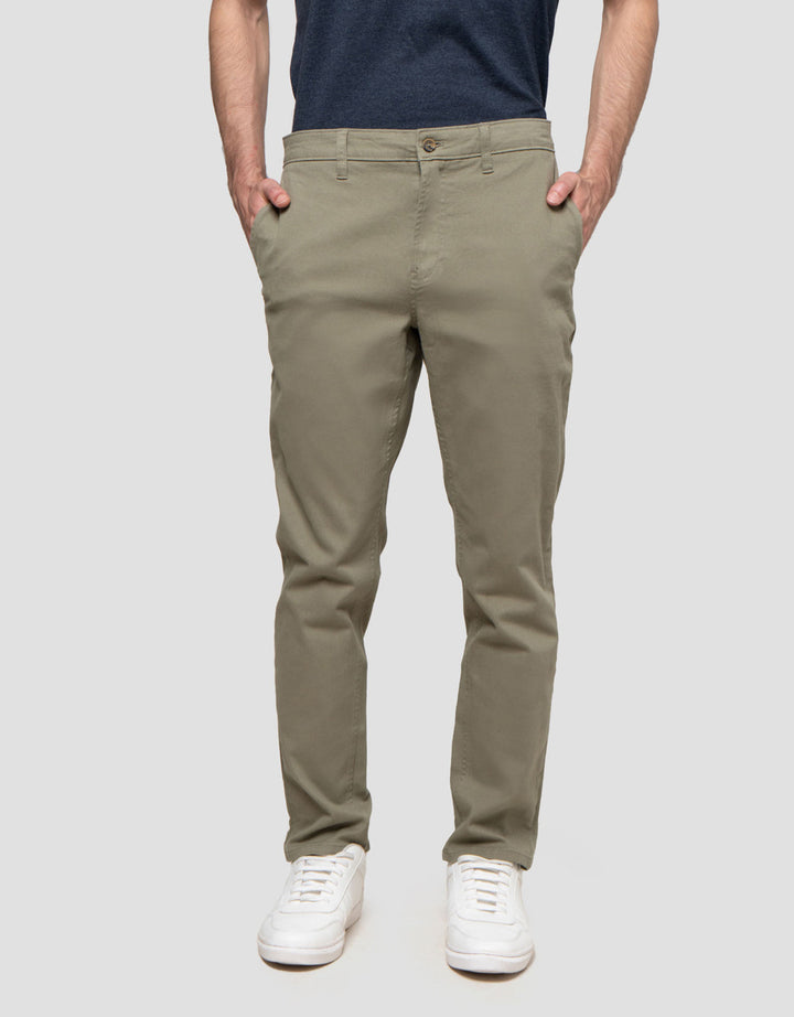 Cole Woven Slim Celana Panjang Chinos Pria