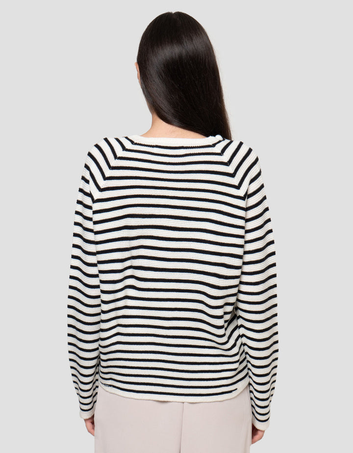 Connexion Rajut V Neck Kaos Wanita