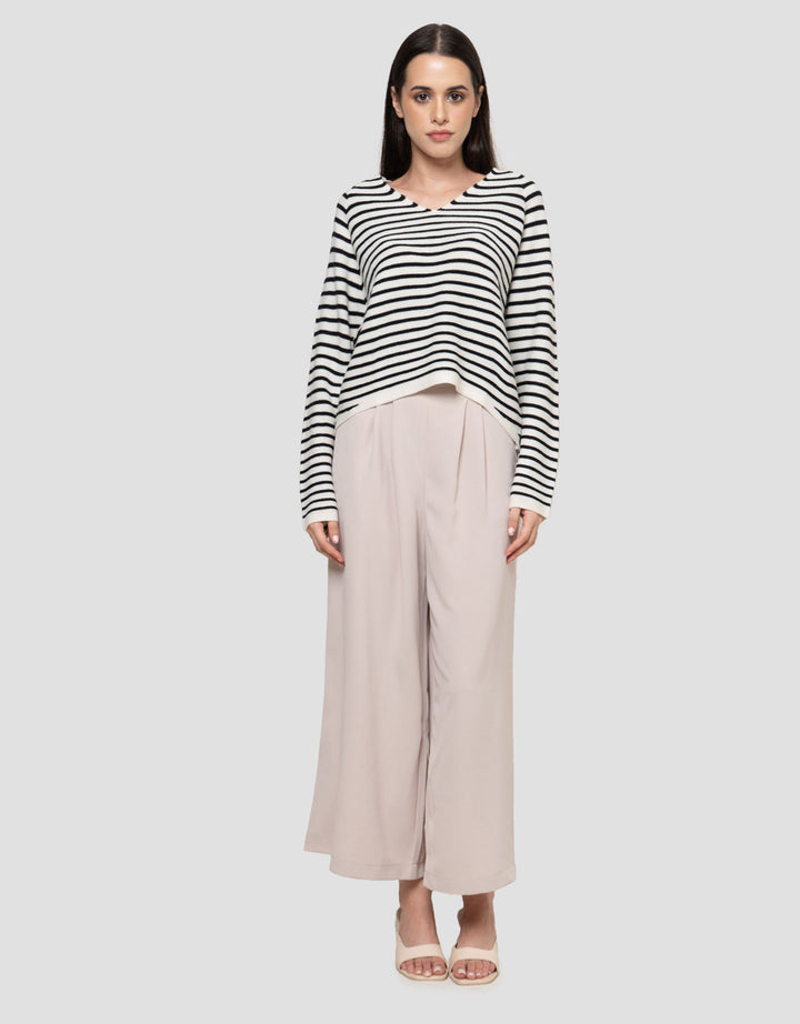 Connexion Rajut V Neck Kaos Wanita