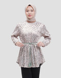 Expand Anya Blouse Wanita