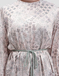 Expand Anya Blouse Wanita