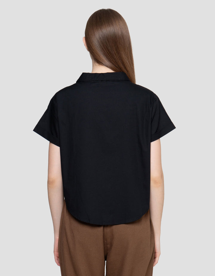 Connexion Slim Wide Collar Blouse Wanita