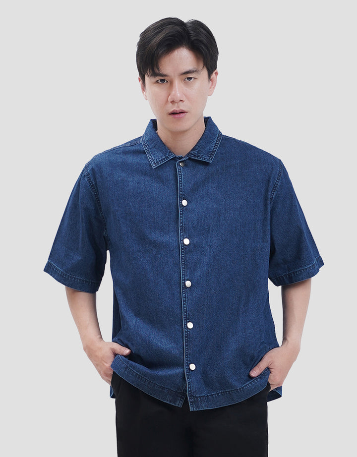 Nevada Denim Pocket Collar Boxy Fit Kemeja Pria