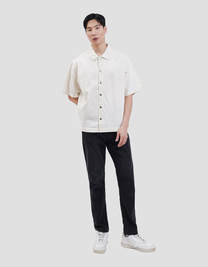 Nevada Denim Pocket Collar Boxy Fit Kemeja Pria