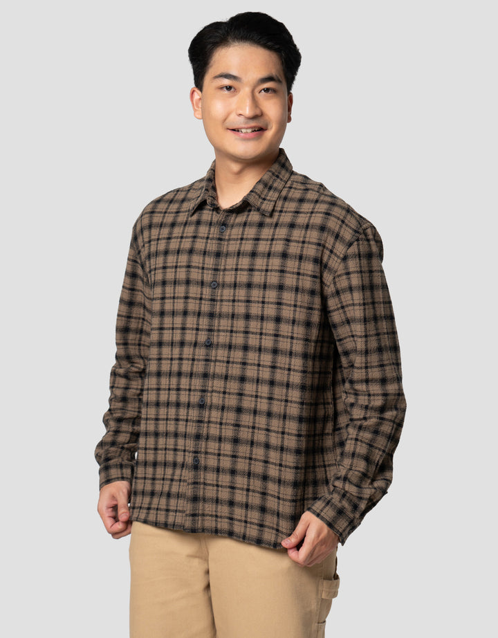 Nevada Checked Brushed Reg Collar Kemeja Pria