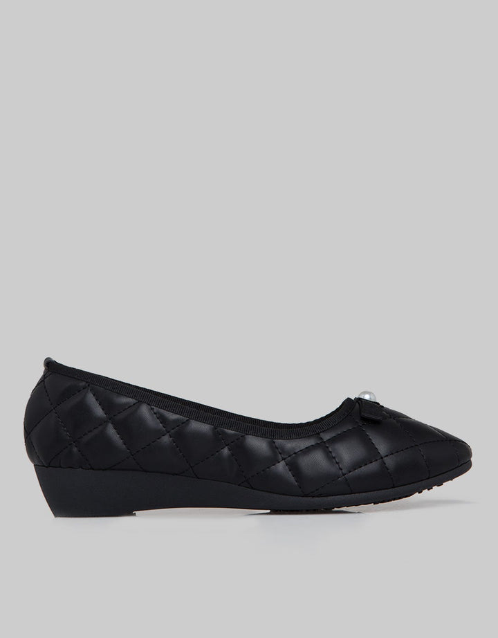 St. Yves Ballerinas Woman Pita