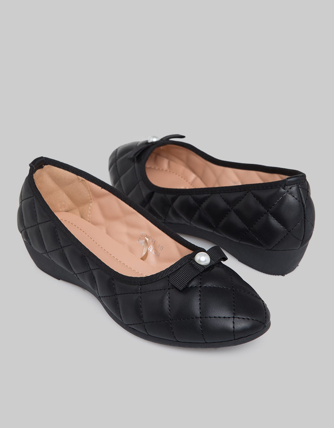 St. Yves Ballerinas Woman Pita