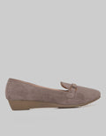 St. Yves Ballerinas Woman