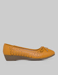 St. Yves Ballerinas Woman