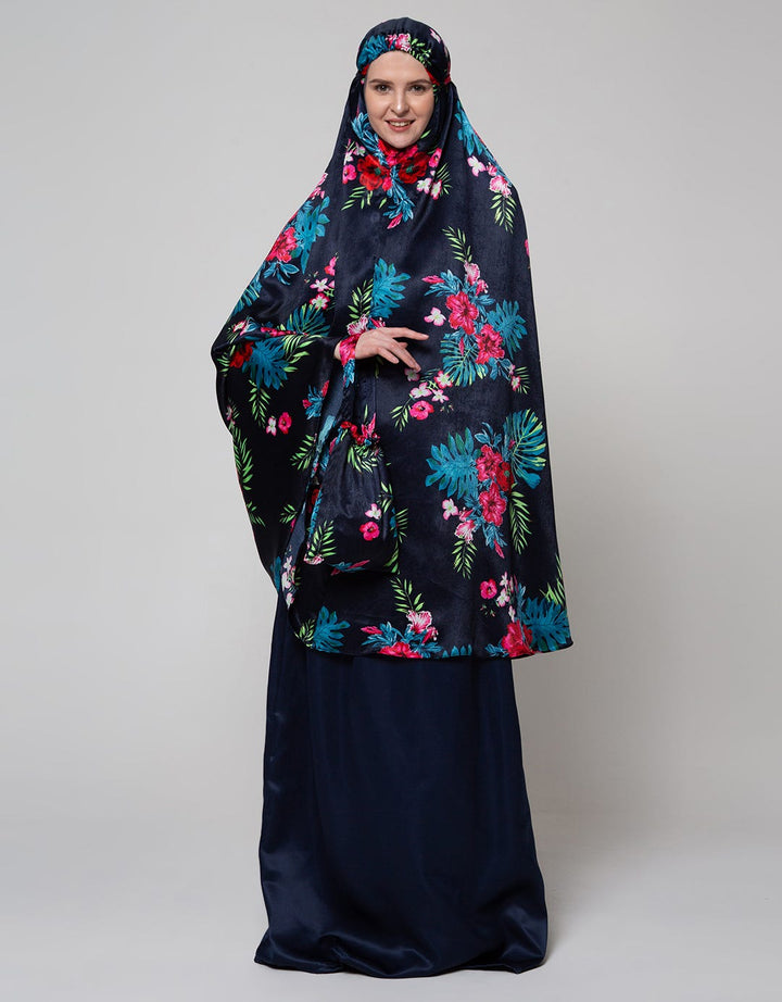 Allura Amanda Fatimah Mukena