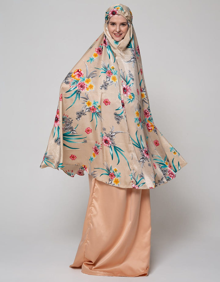 Allura Amalia Hasna Mukena