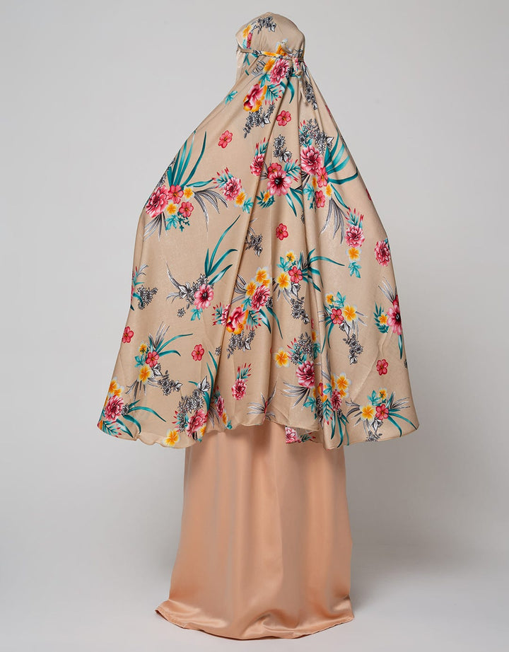 Allura Amalia Hasna Mukena