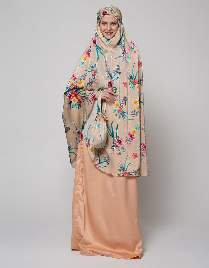 Allura Amalia Hasna Mukena