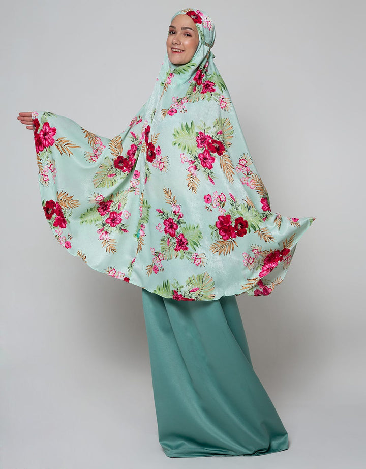 Allura Amanda Fatimah Mukena