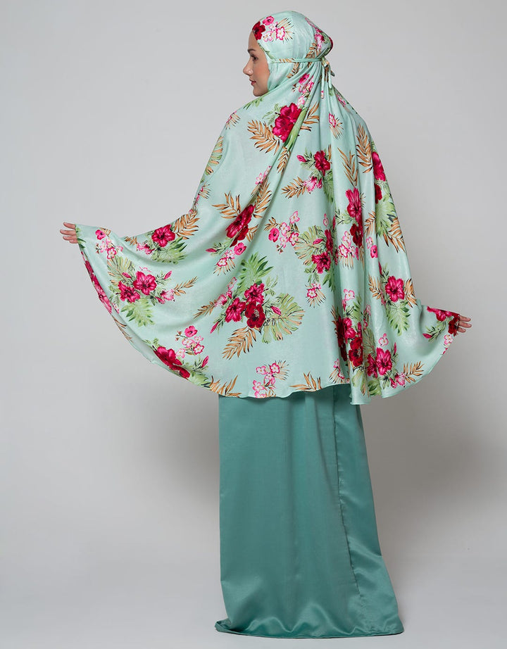 Allura Amanda Fatimah Mukena