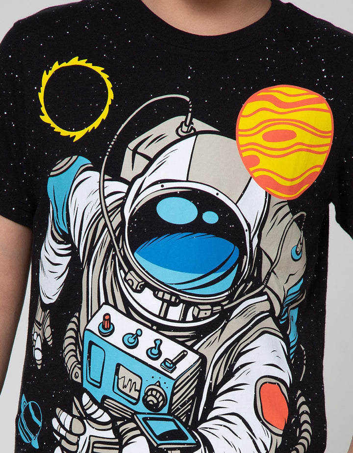 Aero Short Sleeve T-Shirt Splash Space Astraunot Catch Moon