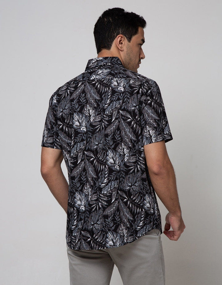 Walrus  Kemeja Studio Leaf Print
