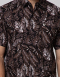 Walrus  Kemeja Studio Leaf Print