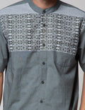 Cole Short Sleeve Koko Ulos Dada Graphic