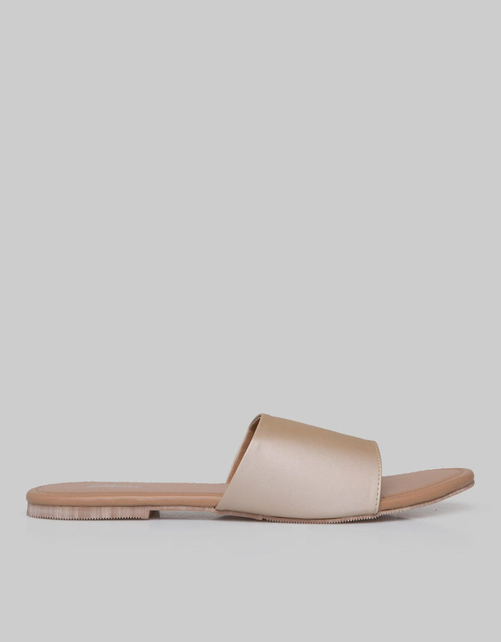 St. Yves Slipper Sandals Wide Strap Blow