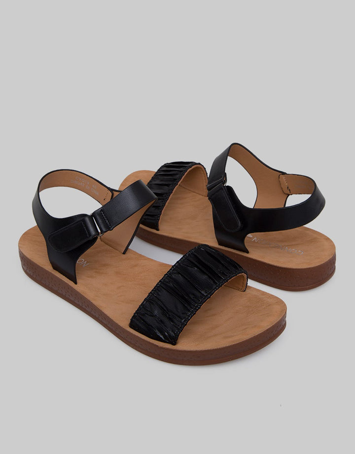 Connexion Ankle Strap Sandals Woman Cyq19