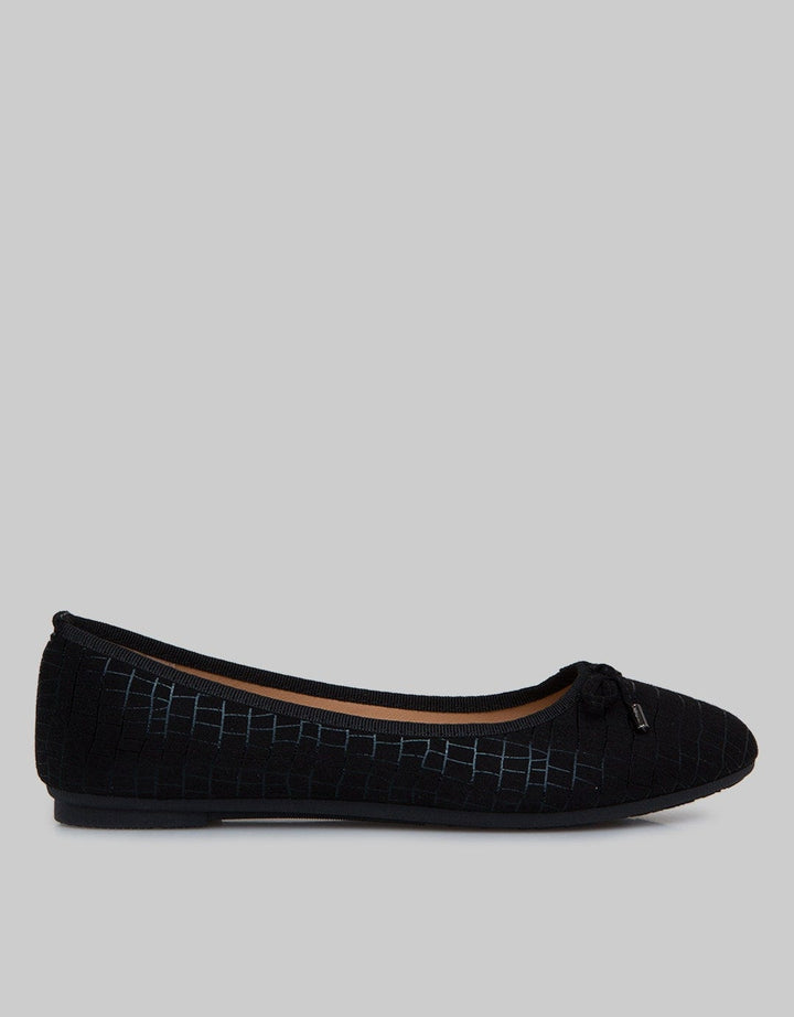 St. Yves Ballerinas Woman Sq17