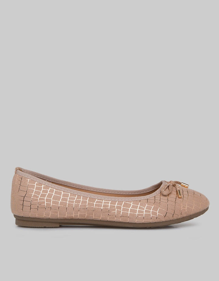 St. Yves Ballerinas Woman Sq17