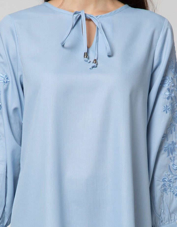 St. Yves Long Sleeve Maxi Dress Embroidered with Hands