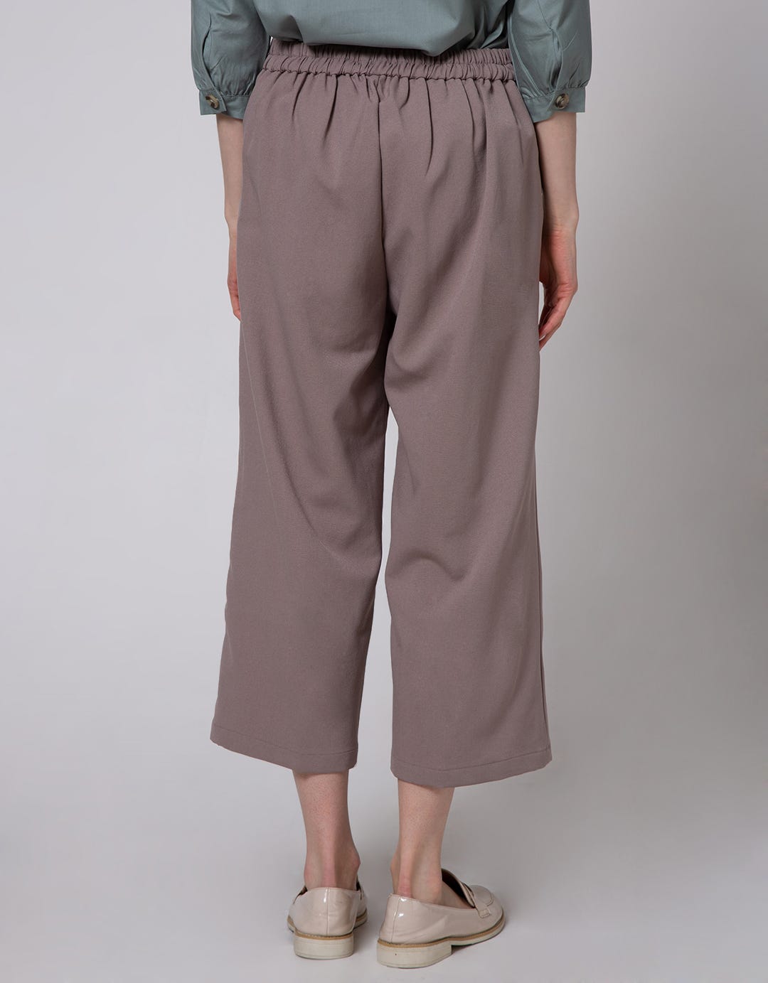 St. Yves Capri Pants Culotte Front Stitch Stretch