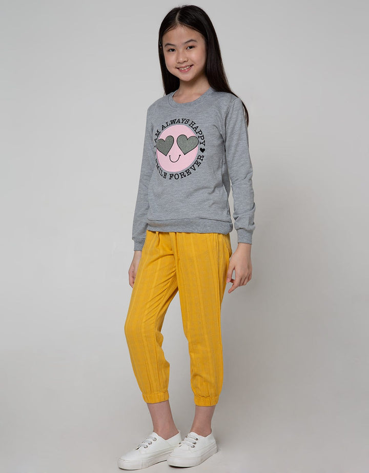 Aero Sweatshirt Love Aplikasi