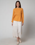 Connexion Long Sleeve Blouse Ruffle Waist Rneck With Horn Button Back