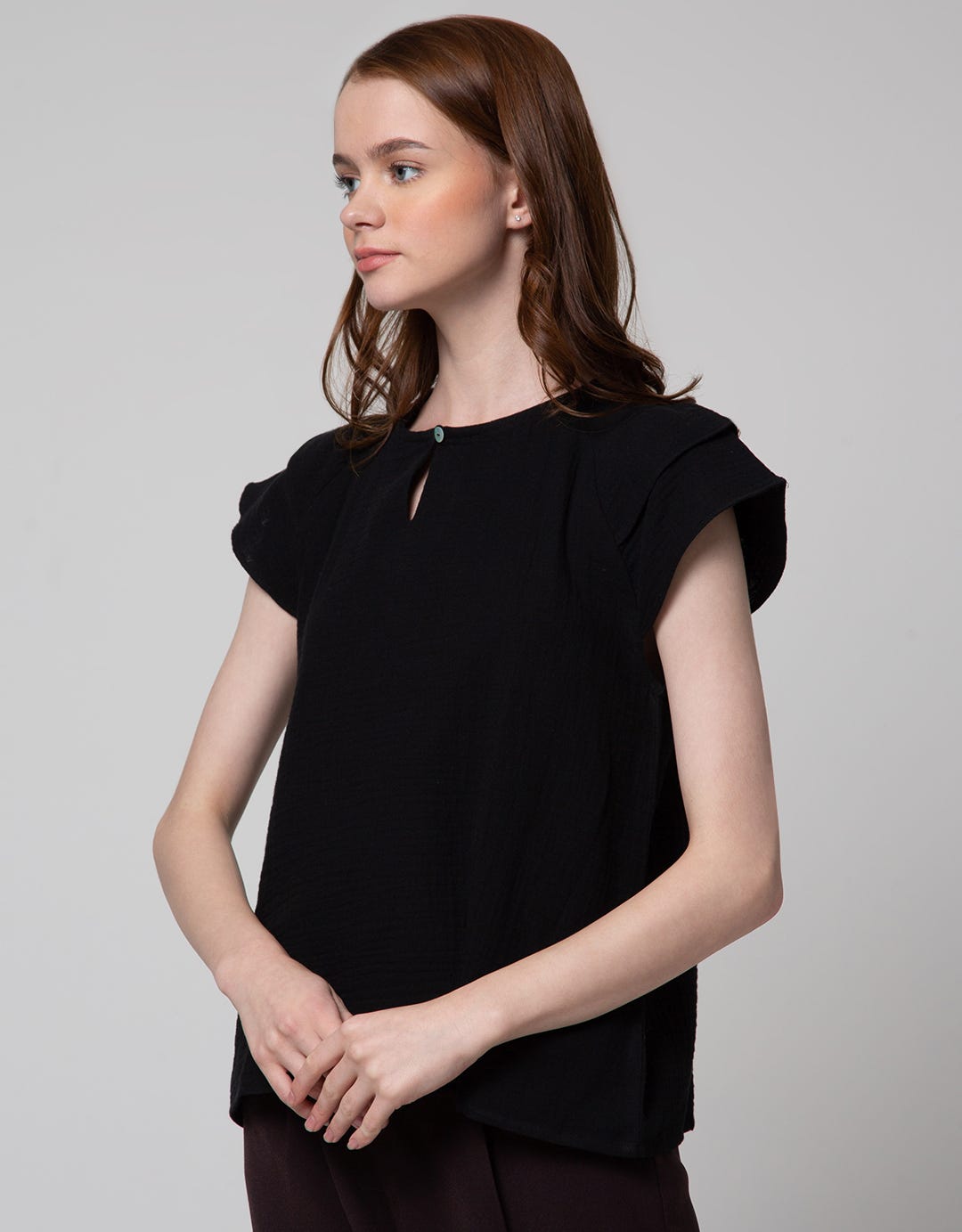 Connexion Short Sleeve Blouse Ruffle Sleeve Double Cloth
