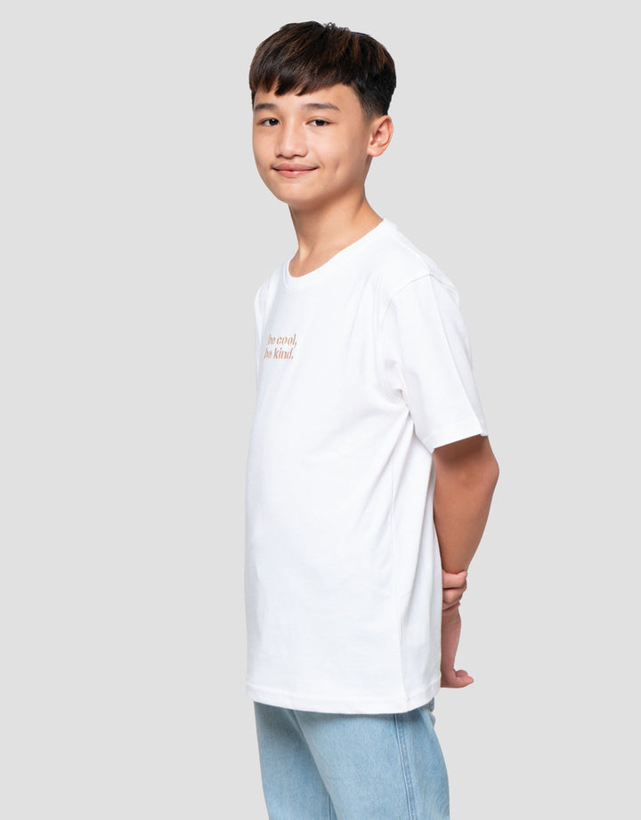 Nevada Cool Wording Be Cool Be Kind Kaos Anak Laki-laki