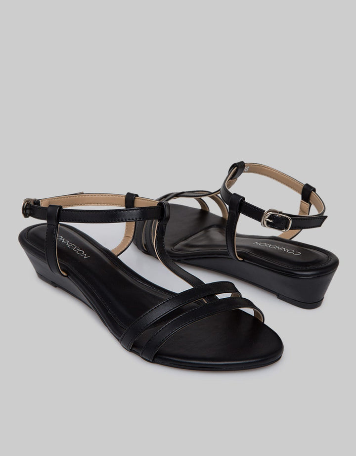 Connexion Ankle Strap Sandals Woman