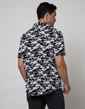 Walrus  Kemeja Studio Abstrak Motif