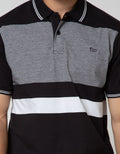 Walrus Kaos Polo Motif Salur