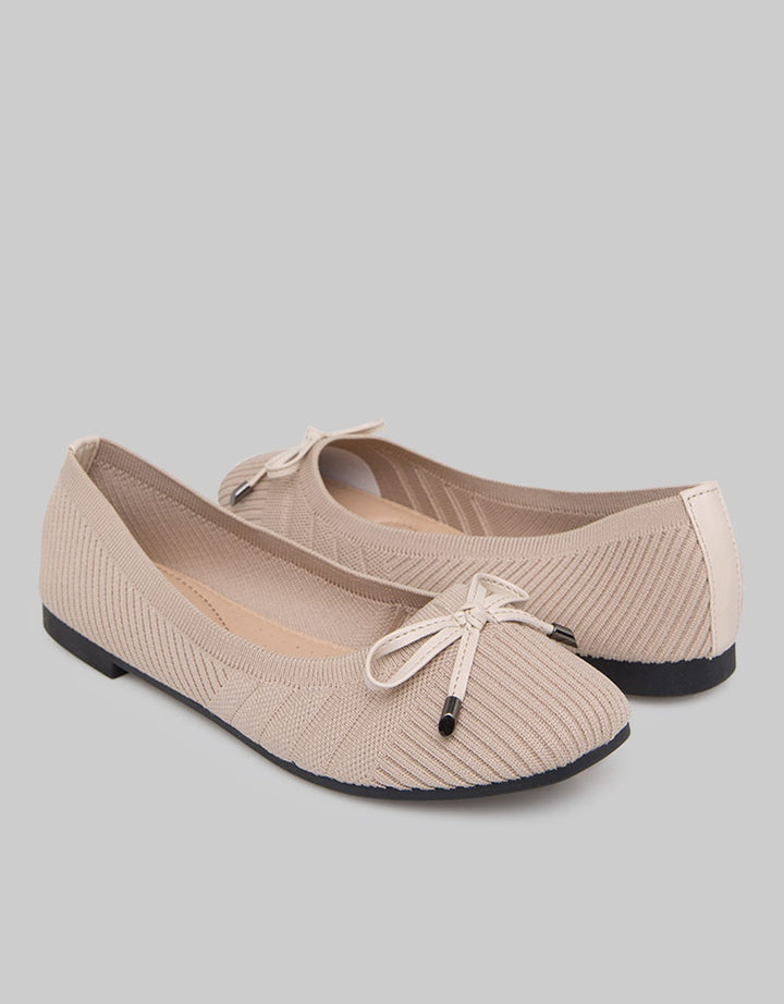 Nevada Ballerinas Woman Ribbon