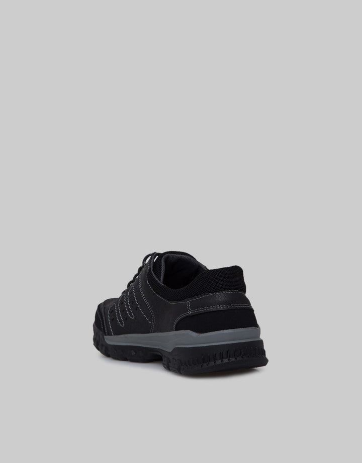 Cole Outdoor Shoes Men