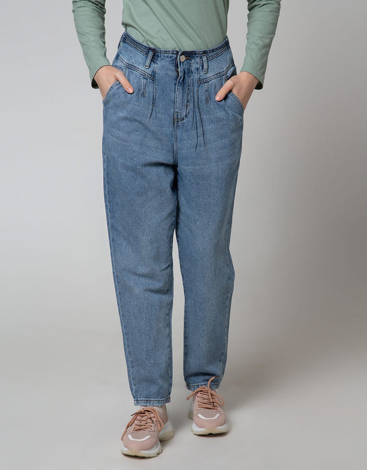 Details Denim Long Pants Highwaist With Tappered Fit