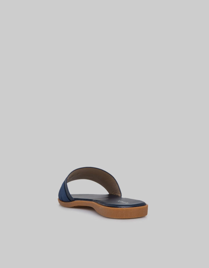 Nevada Slip On Woman Big Buckle Line