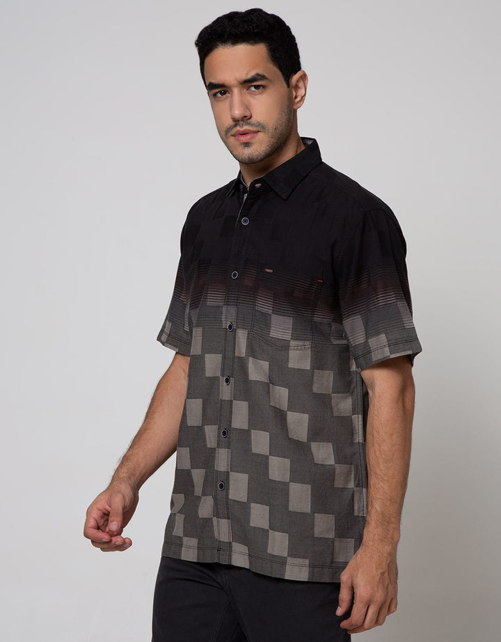 Cardinal Casual Short Sleeve Gradation Square Checked