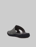 Yongki Komaladi Sandals Casual Design