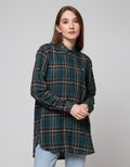 Cardinal Girl Plaid Motif Kemeja