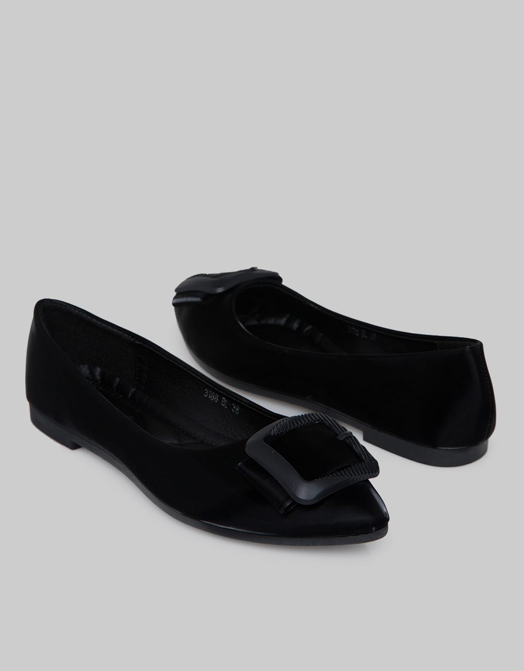 Laviola Flat Shoes Buckle Wanita