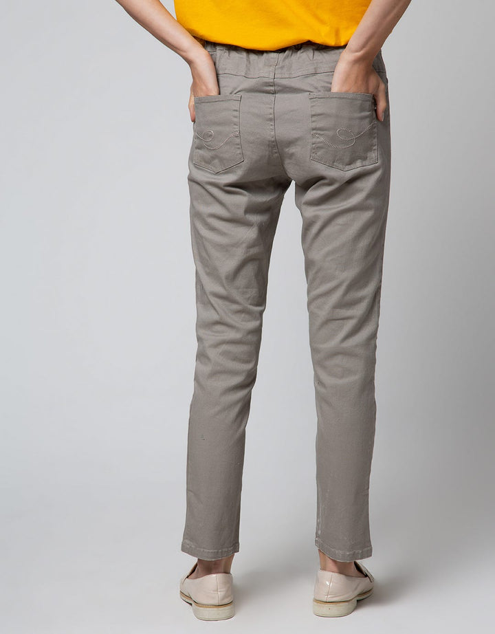 Expand Caria Pants