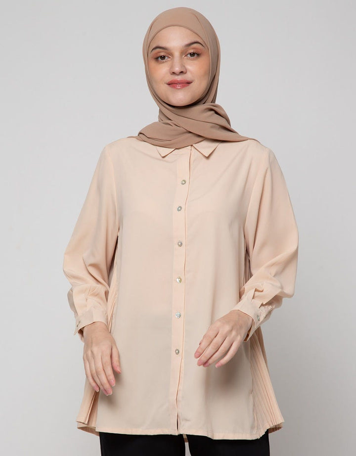 Annisa Long Sleeve Shirt With Side Pleats Panel