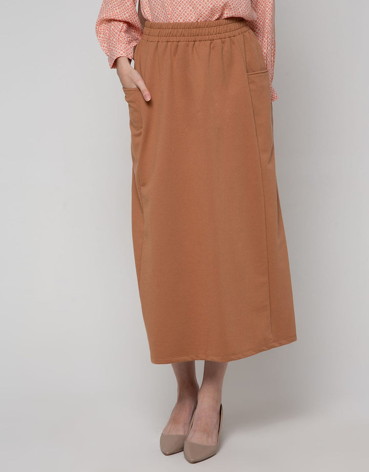 Annisa Maxi Skirt Knit With Elastic Waist Drawstring And Po