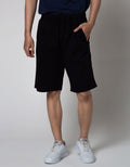 Cole Basic Solid Celana Pendek Woven Pria