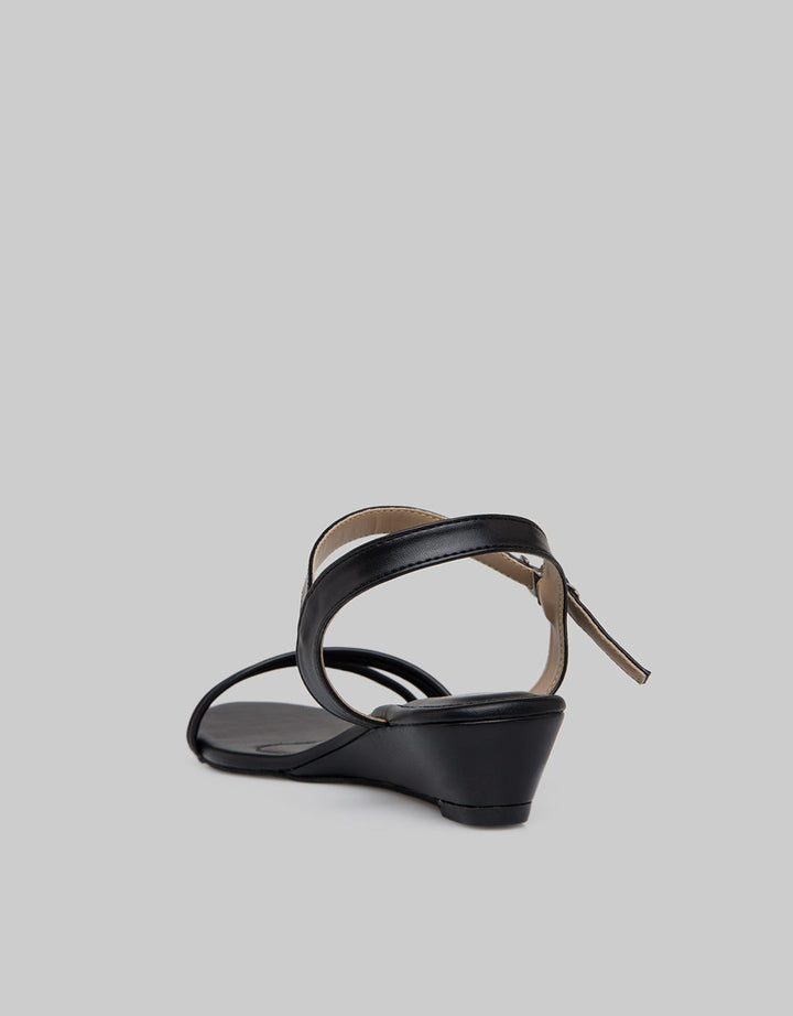 Connexion Ankle Strap Sandals Strings
